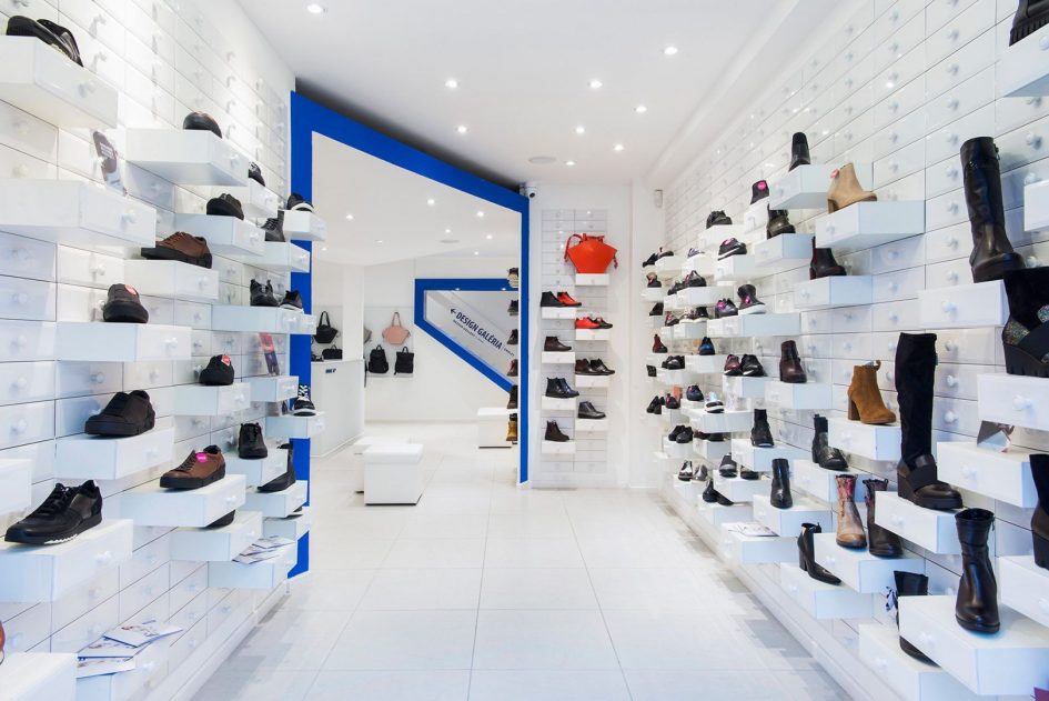 Как выбрать поставщика обуви для магазина